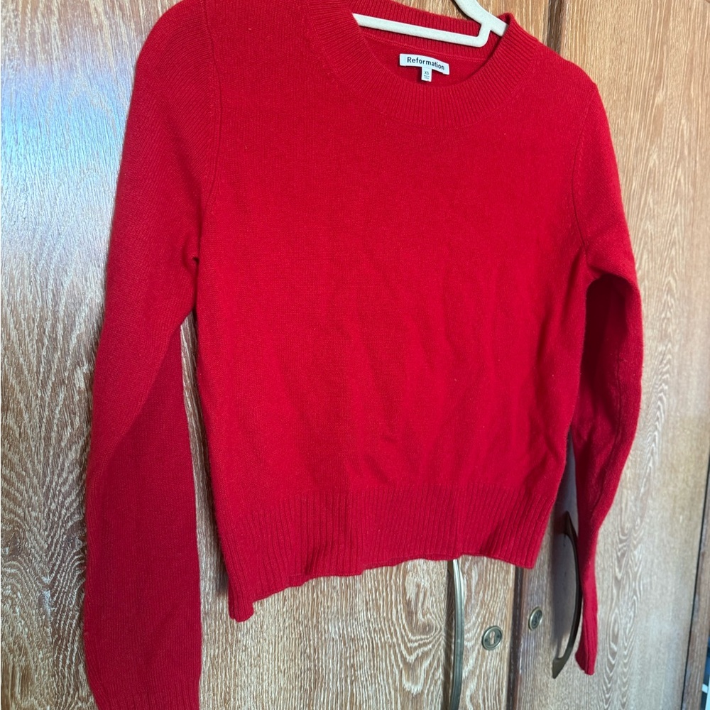 Reformation Dana cropped cashmere sweater, cherry red, XS